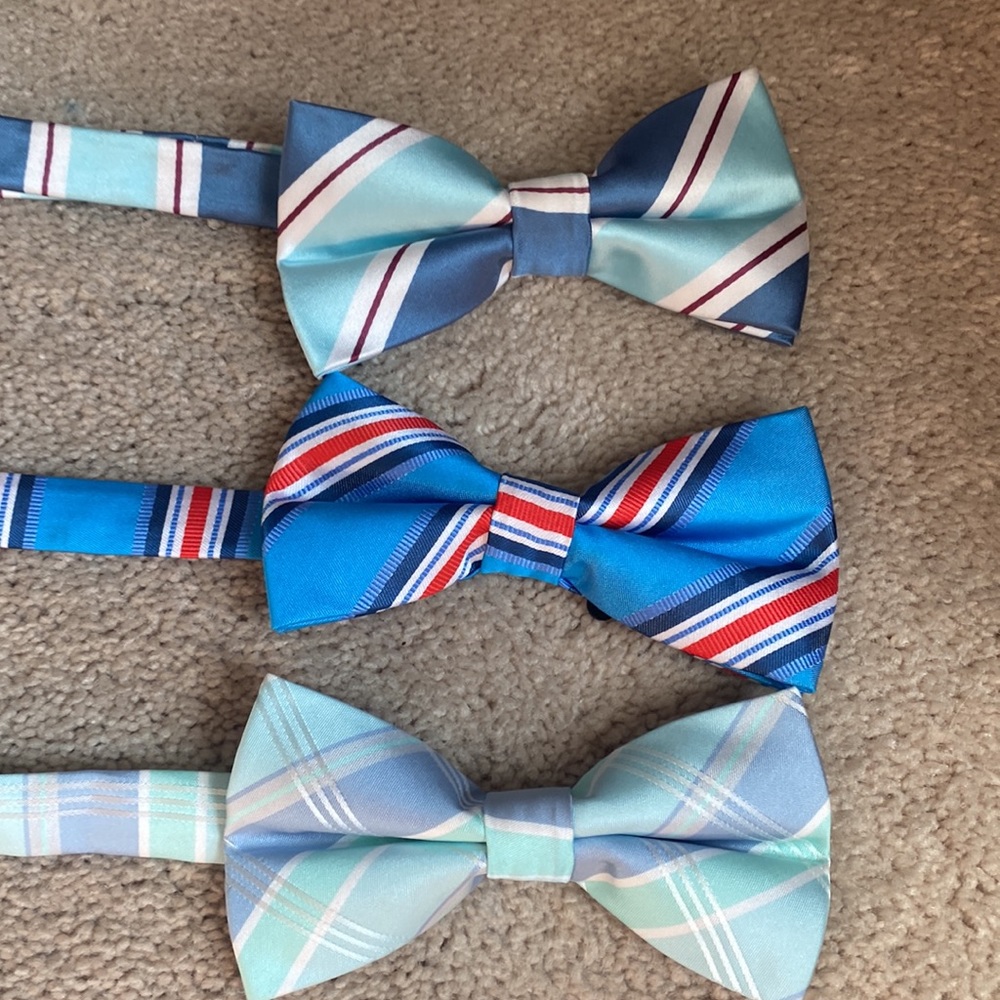 Boys bow ties selling together